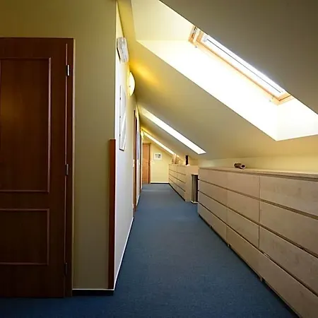 Nocleg ze śniadaniem Art *